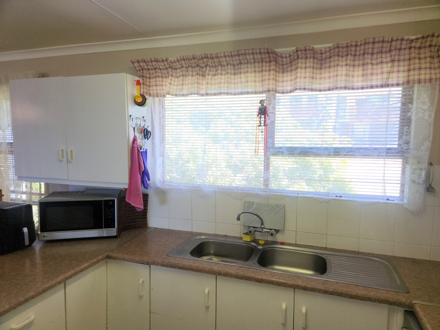 4 Bedroom Property for Sale in Dana Bay Western Cape